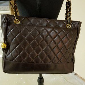 CHANEL  Quilted Lambskin Shoulder bag - Bronze